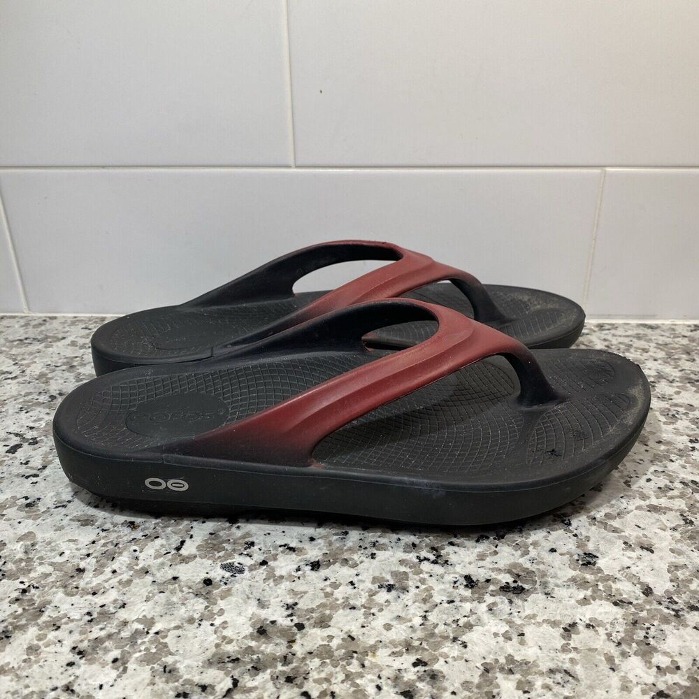 Oofos Oolala Women's Thong Sandals Size 11 Black Red Calypso Ombre Fade Recovery